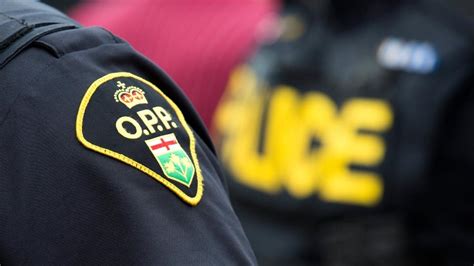 23-year-old pedestrian struck and killed on Hwy. 401 in Oshawa